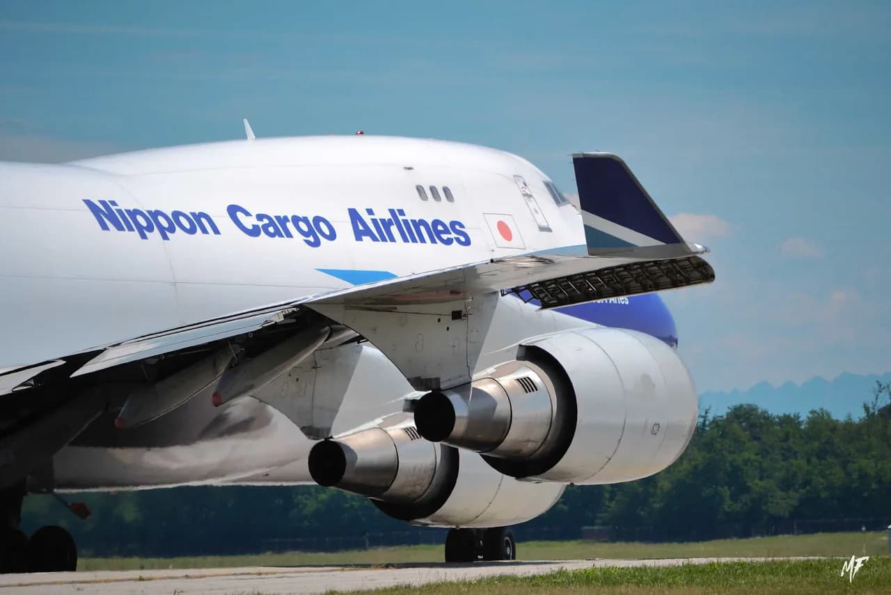 Airplanes — air-12