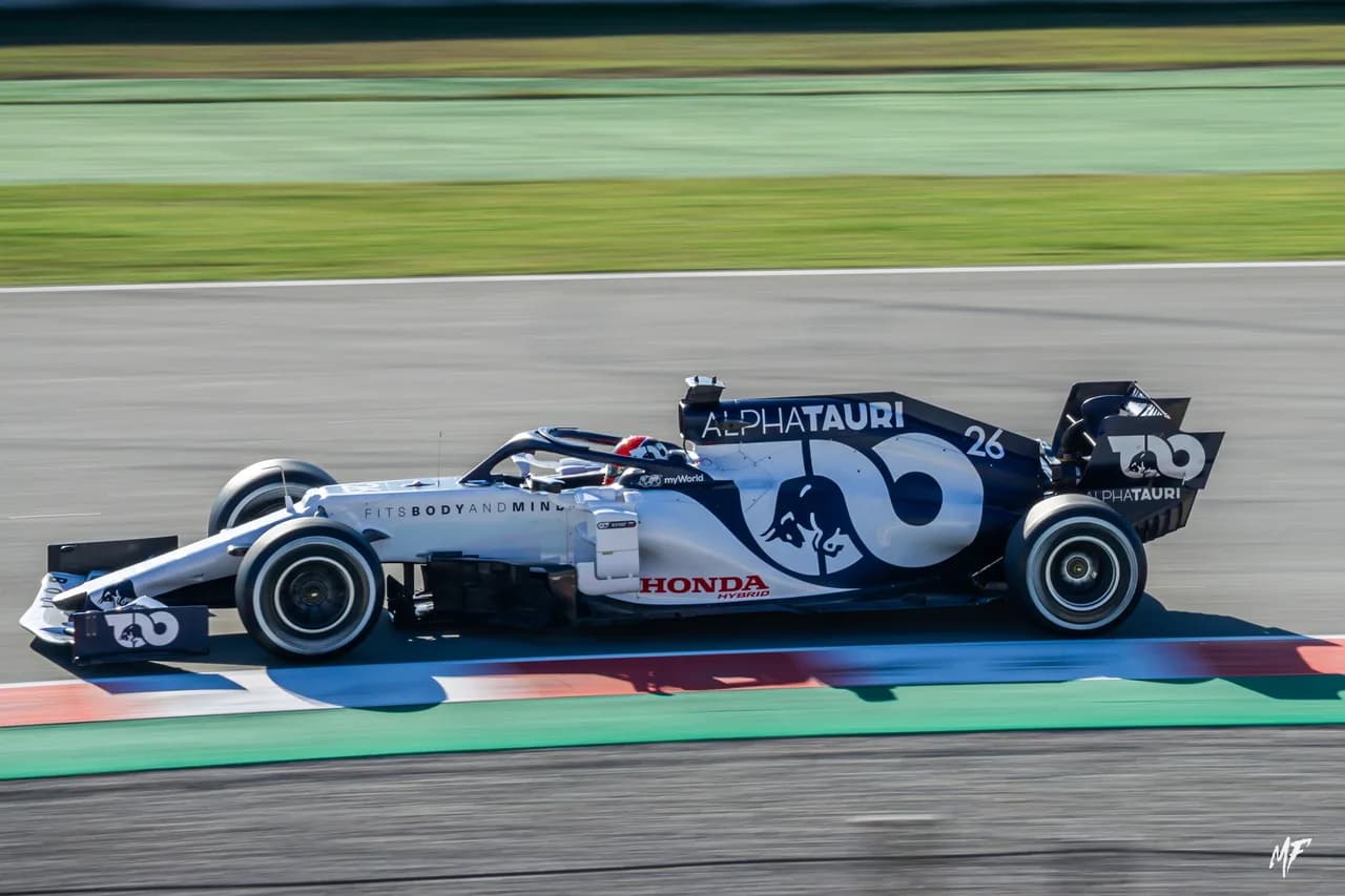 F1 Barcelona Test — F1-5